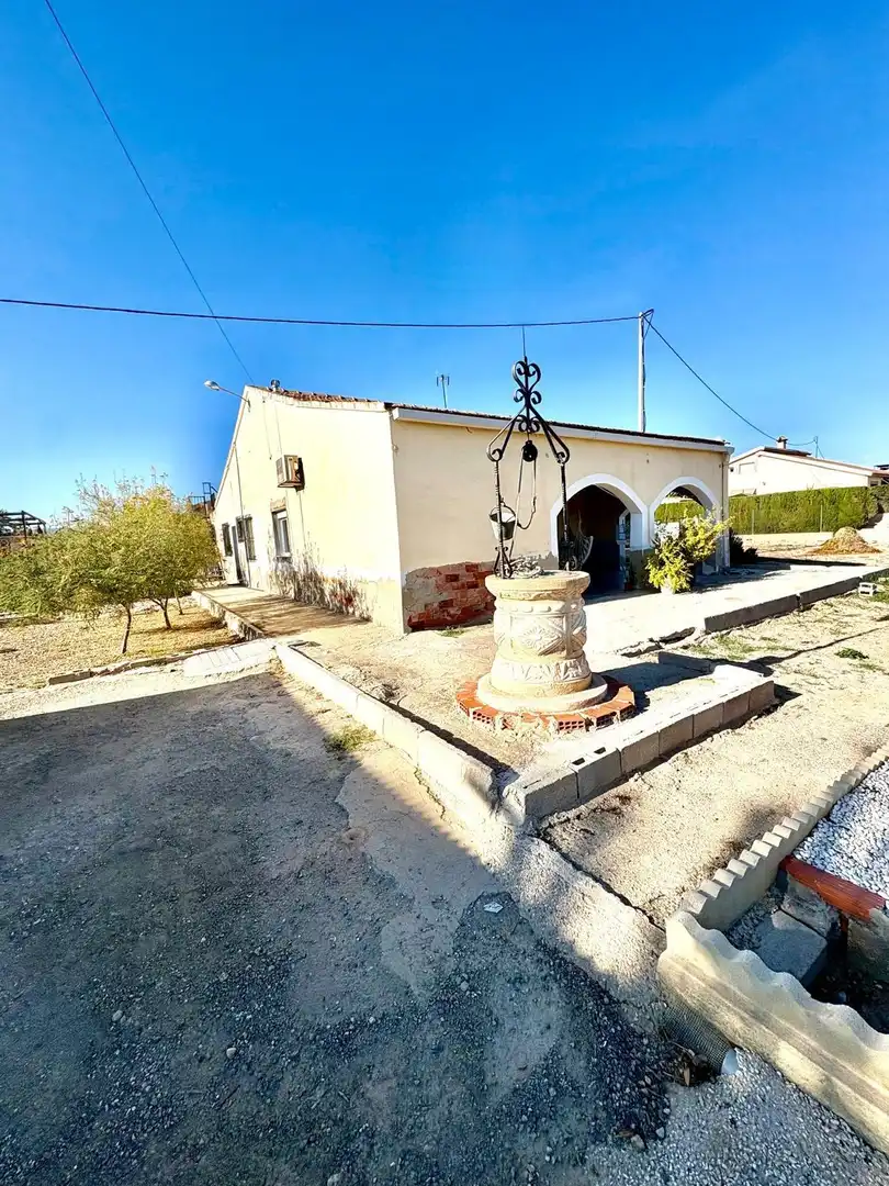 Detached house for sale in La Algoda - Matola - Llano de San José