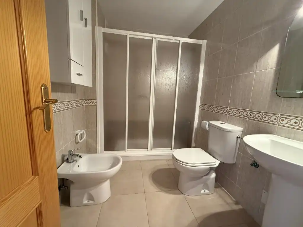 Baño de Apartamento en venta en La Manga del Mar Menor con Piscina