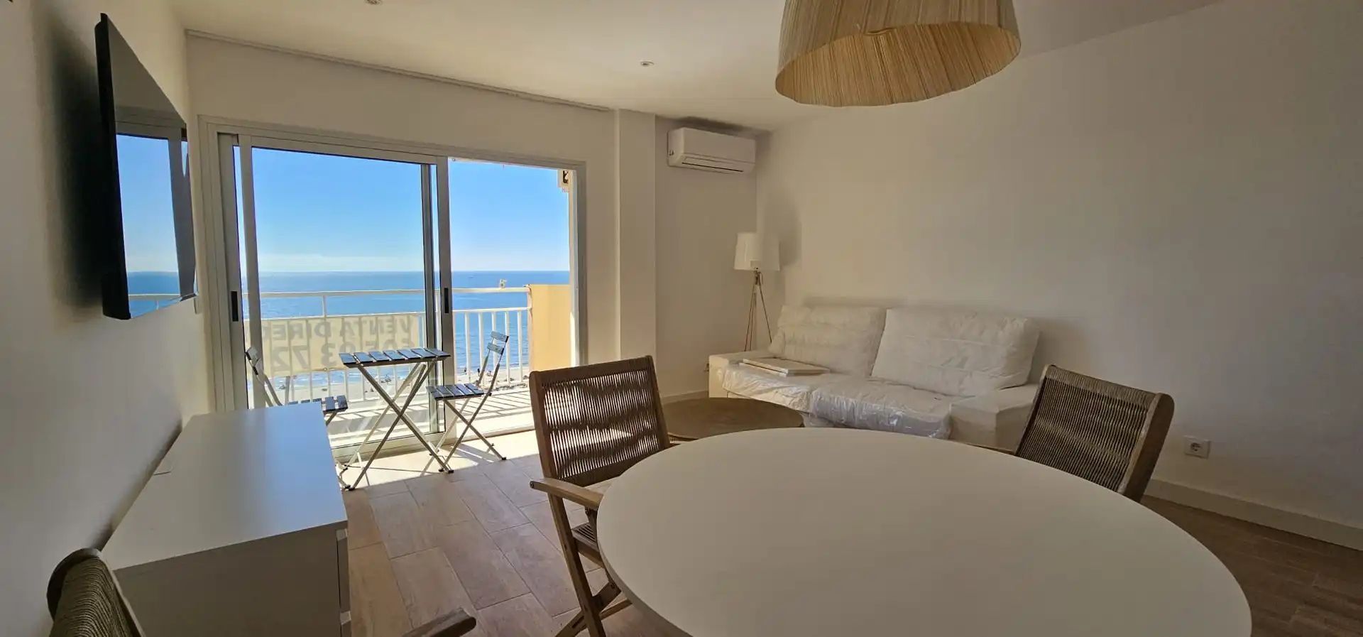 Schlafzimmer von Wohnungen zur Miete in Fuengirola mit Klimaanlage, Heizung und Terrasse