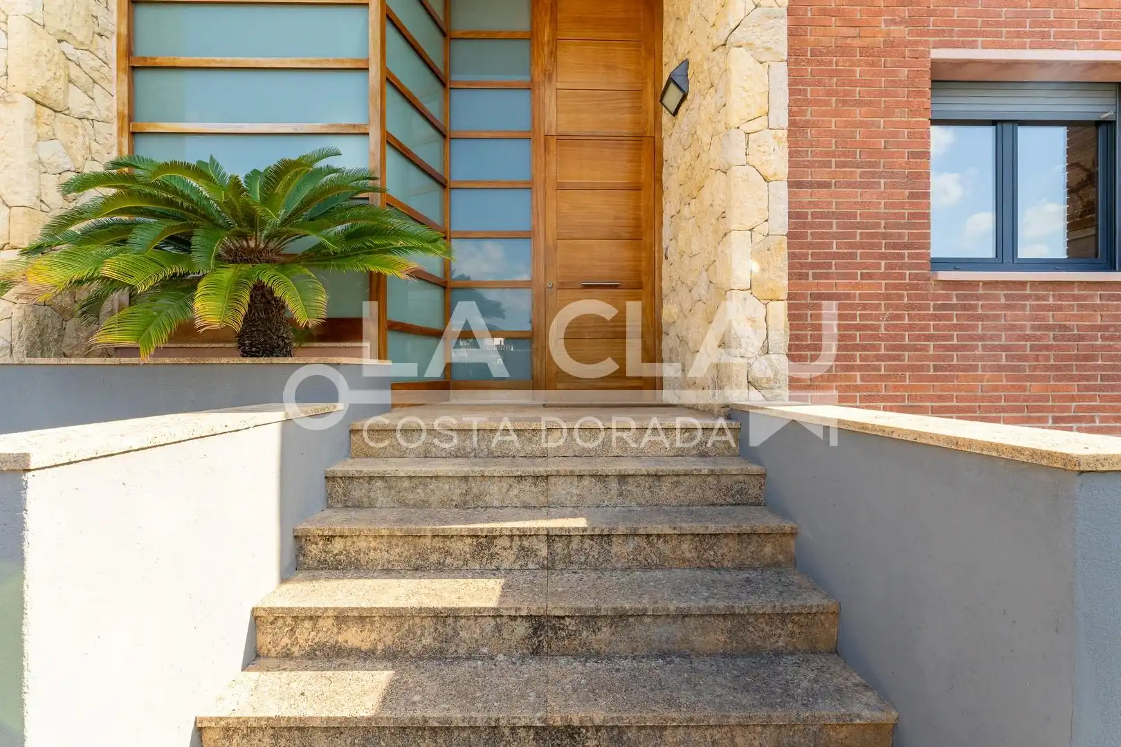 Vista exterior de Casa o chalet en venta en Tarragona con Calefacción, Jardín privado y Terraza
