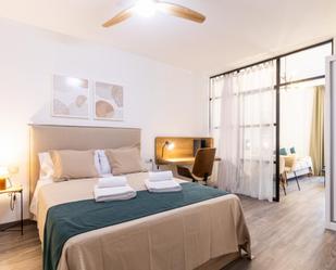 Bedroom of Study to rent in  Valencia Capital  with Air Conditioner