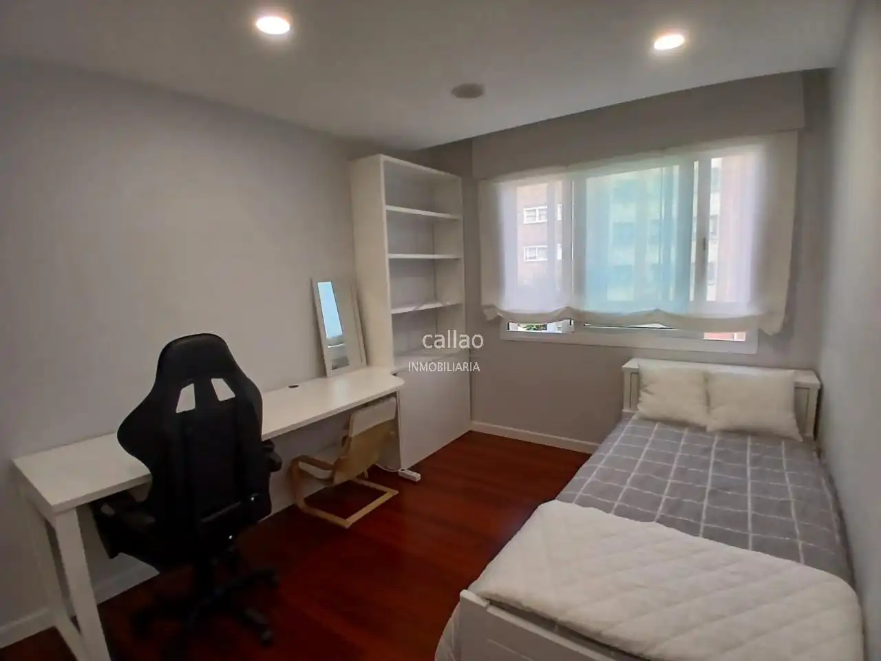Bedroom of Flat for rent in Ferrol  with Heating, Storage room and Furnished