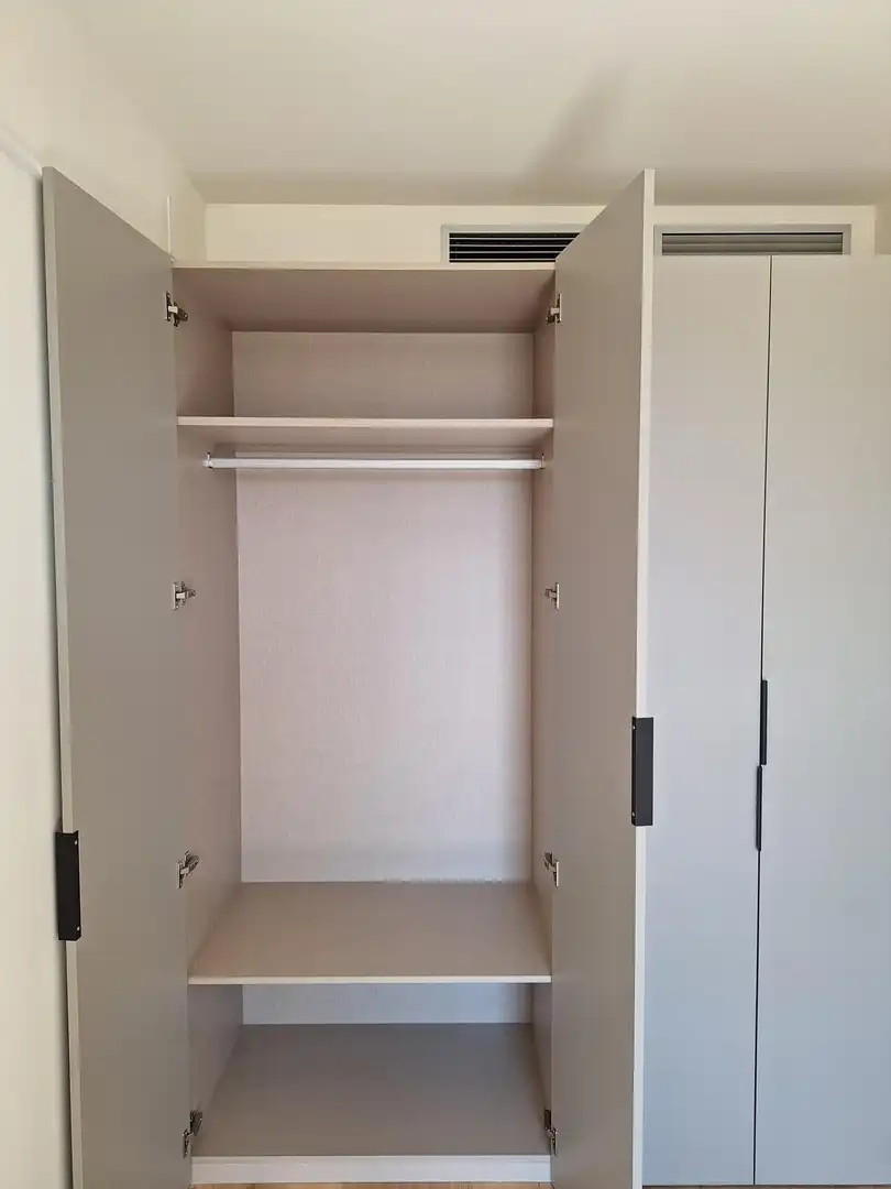 Habitación de Apartamento de alquiler en Alcalá de Henares con Aire acondicionado, Calefacción y Jardín privado