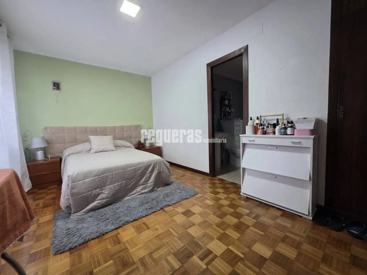 Piso en venta en Calle Juan Ochoa, Centro