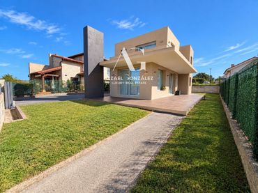 Chalet en venta en PONTEJOS OTERO 250