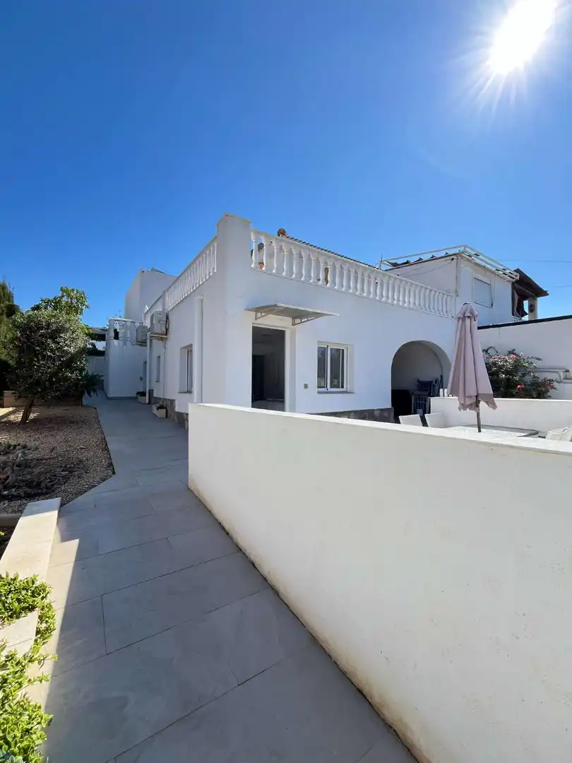 Villa mit Pool zum Verkauf in Los Balcones - Los Altos, imagen 24