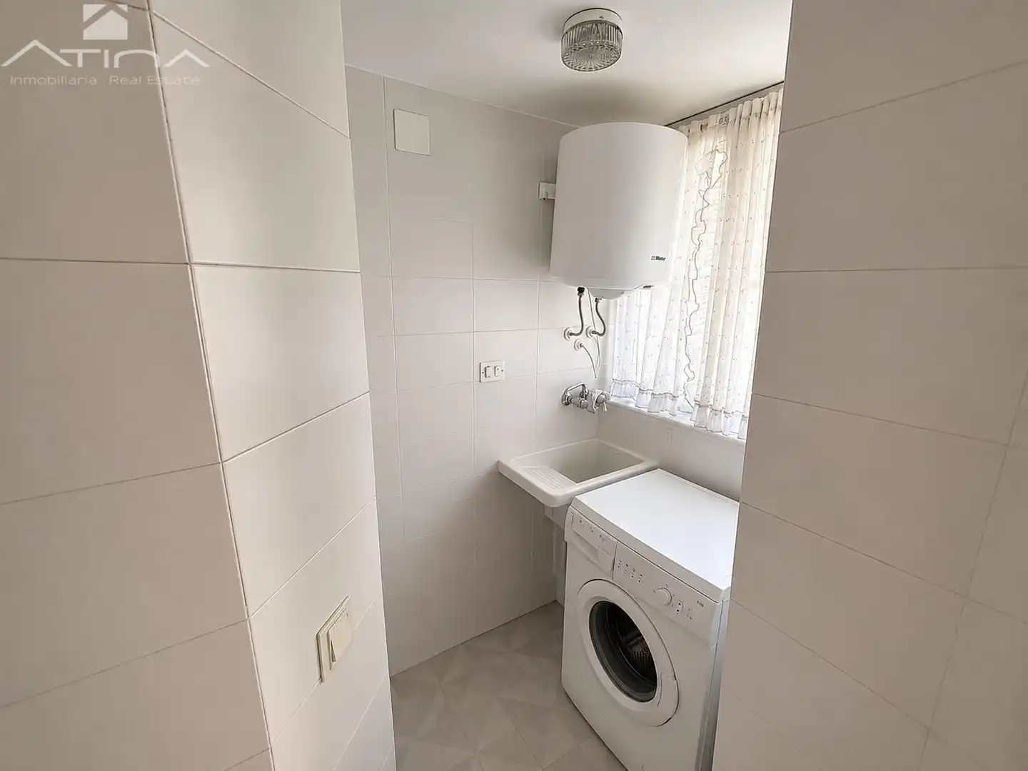 Bany de Apartament en venda en Gandia amb Terrassa, Traster i Moblat