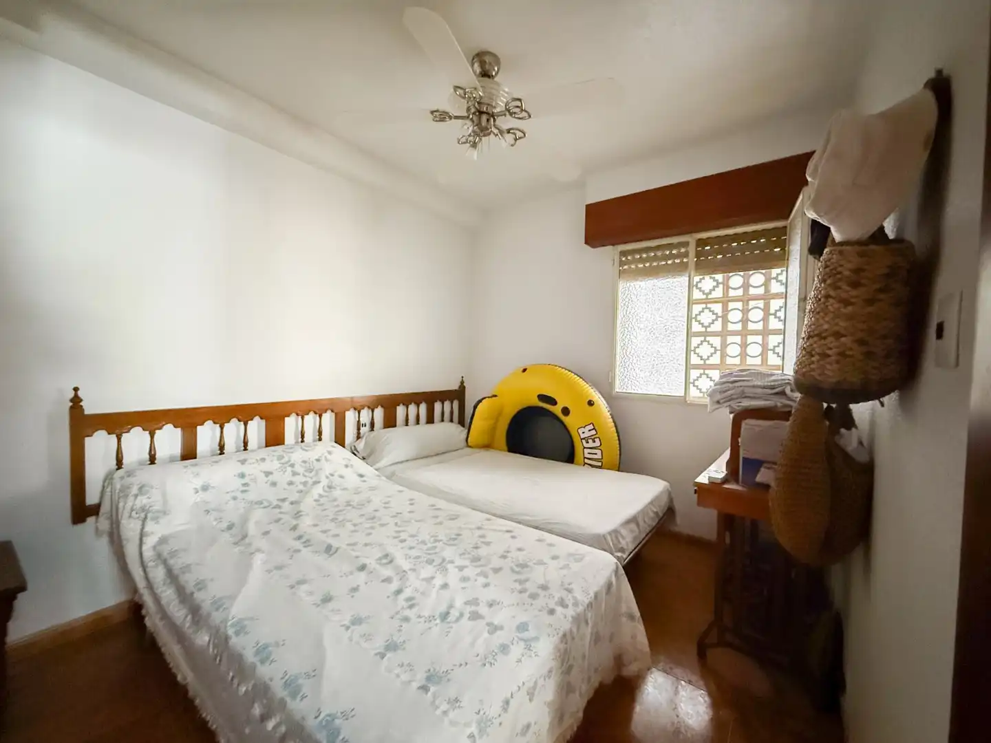 Habitación de Piso en venta en Águilas con Terraza, Amueblado y Balcón