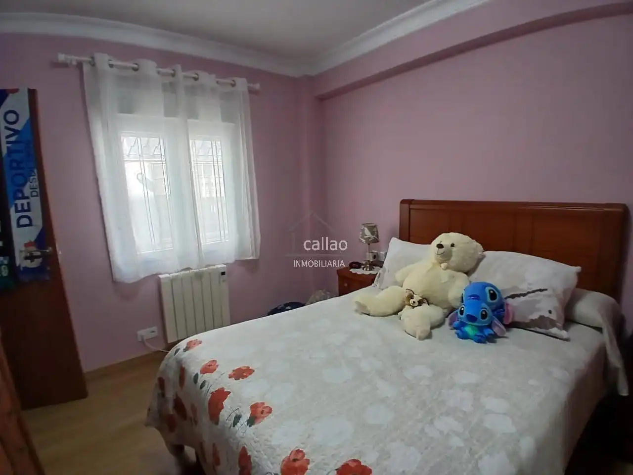 Habitación de Apartamento en venta en Ferrol con Calefacción
