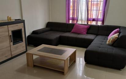 Living room of Single-family semi-detached for sale in La Orotava  with Terrace, Furnished and Oven