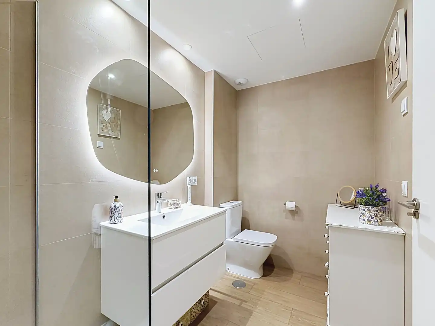 Bathroom of Flat for sale in Dénia  with Air Conditioner, Heating and Swimming Pool