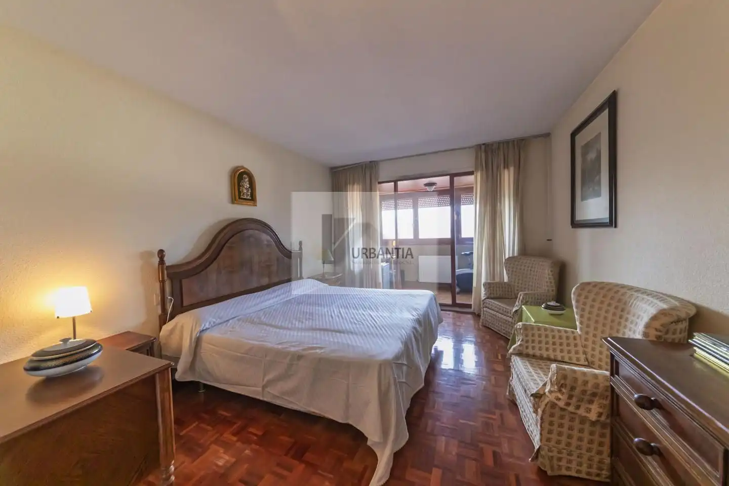 Habitación de Piso en venta en  Pamplona / Iruña con Calefacción, Parquet y Terraza
