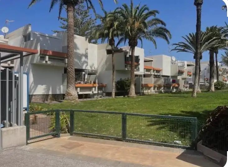 Vista exterior de Apartamento en venta en Arona con Terraza, Amueblado y Horno