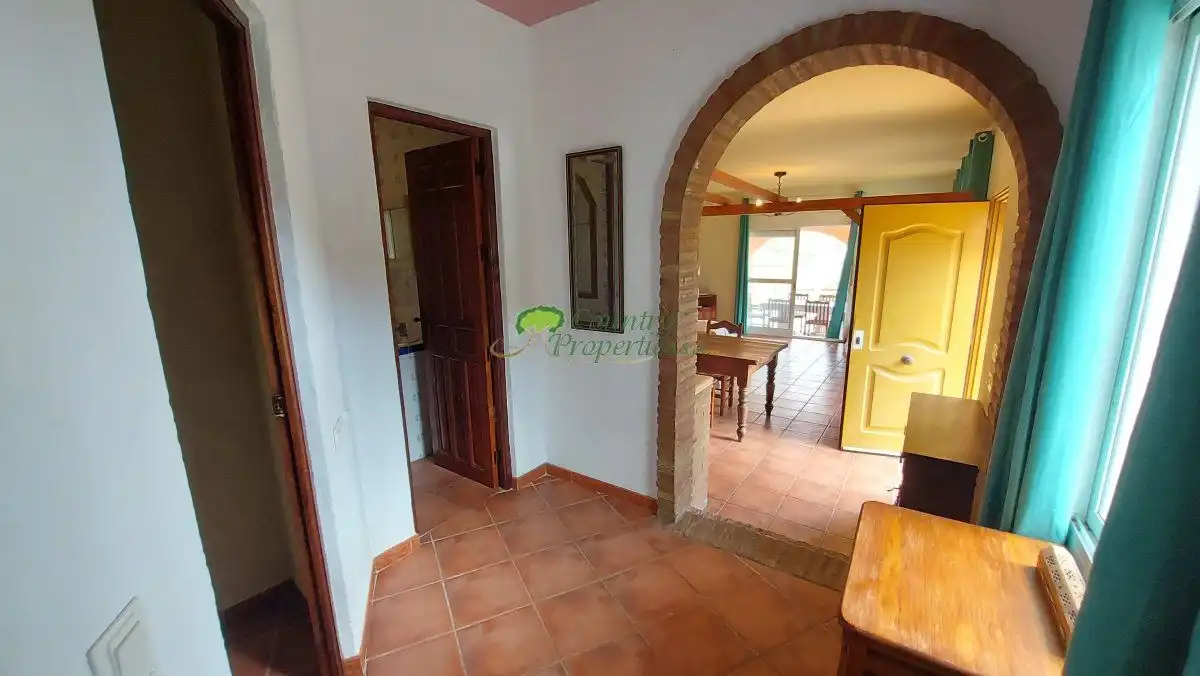 Finca rústica en venta en Vélez-Málaga con Aire acondicionado, Terraza y Trastero