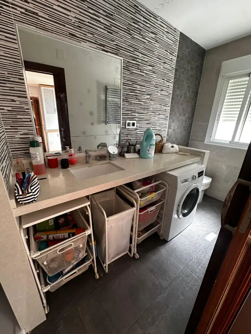 Baño de Casa adosada en venta en Jaén con Aire acondicionado, Terraza y Balcón