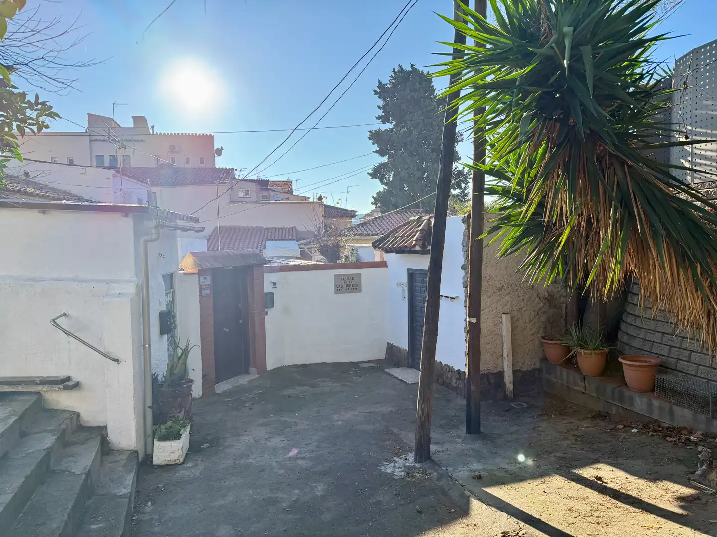 Vista exterior de Casa adosada en venta en Barcelona con Aire acondicionado, Calefacción y Jardín privado
