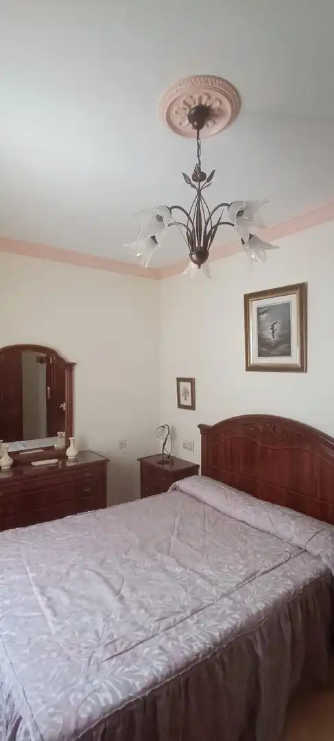 Habitación de Planta baja en venta en Baena con Aire acondicionado y Amueblado