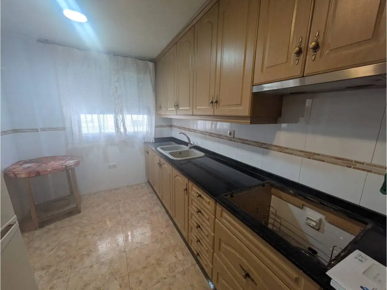 Kitchen of Flat for sale in Elda  with Storage room and Balcony