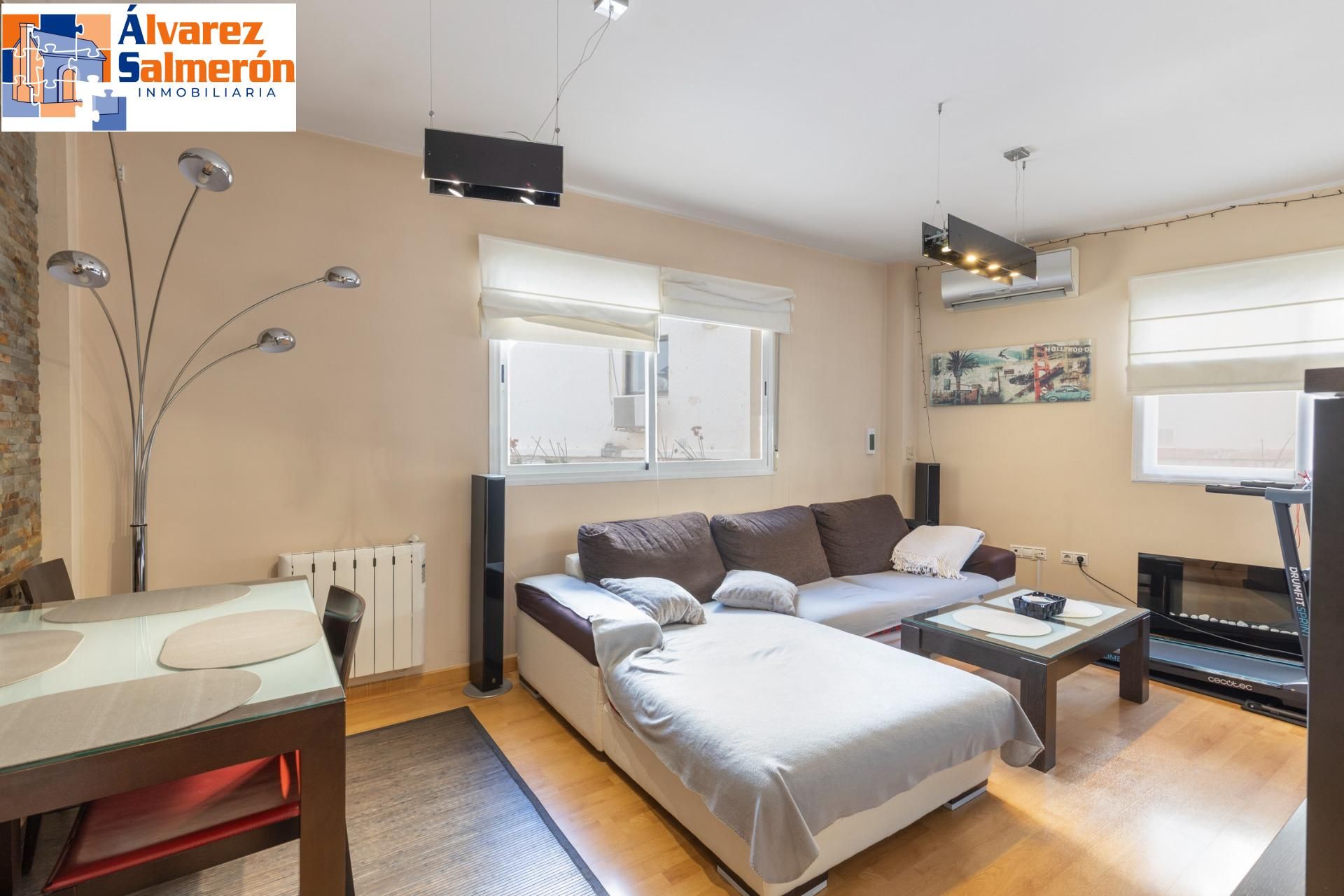 Sala d'estar de Pis en venda en Monachil amb Aire condicionat, Calefacció i Traster