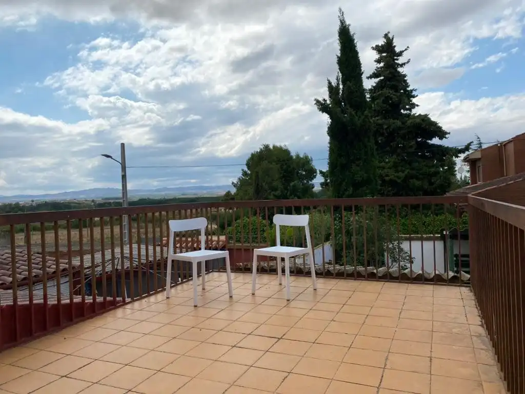 Adossat amb jardí en venda a Calle Nueva 54, imagen 2