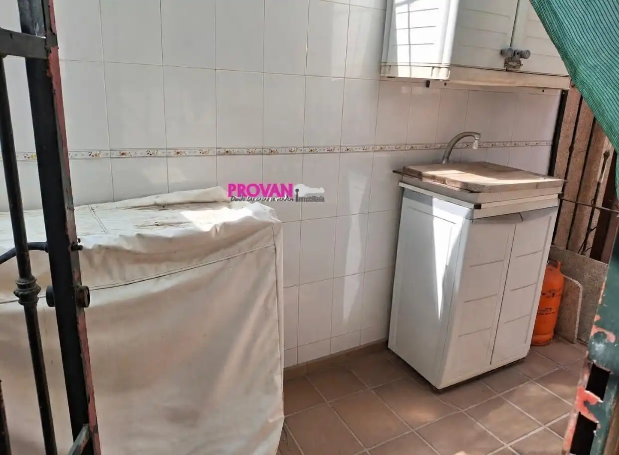Cuina de Casa o xalet en venda en Orihuela amb Terrassa, Traster i Piscina