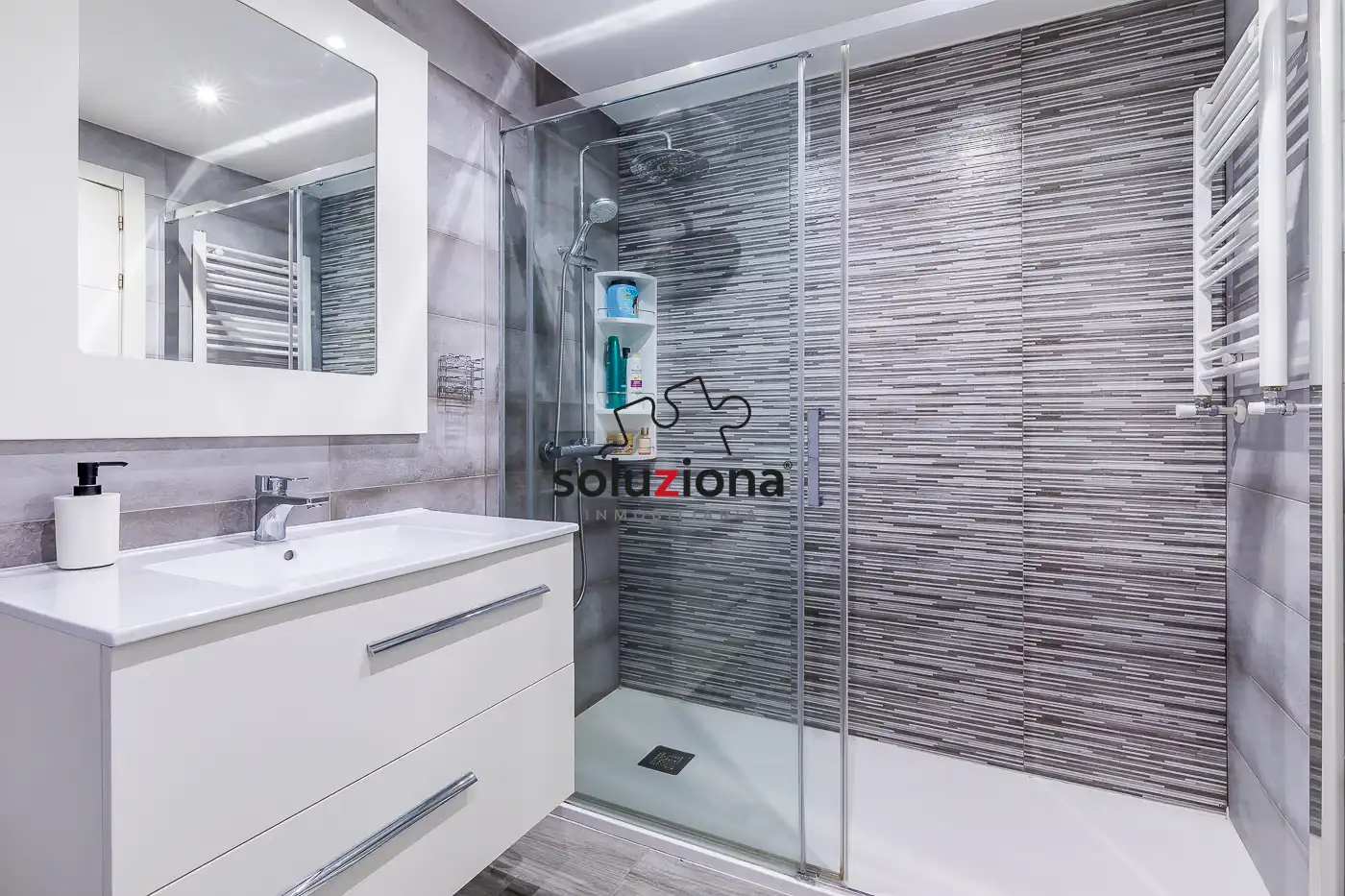 Baño de Piso en venta en Getafe con Aire acondicionado, Calefacción y Terraza