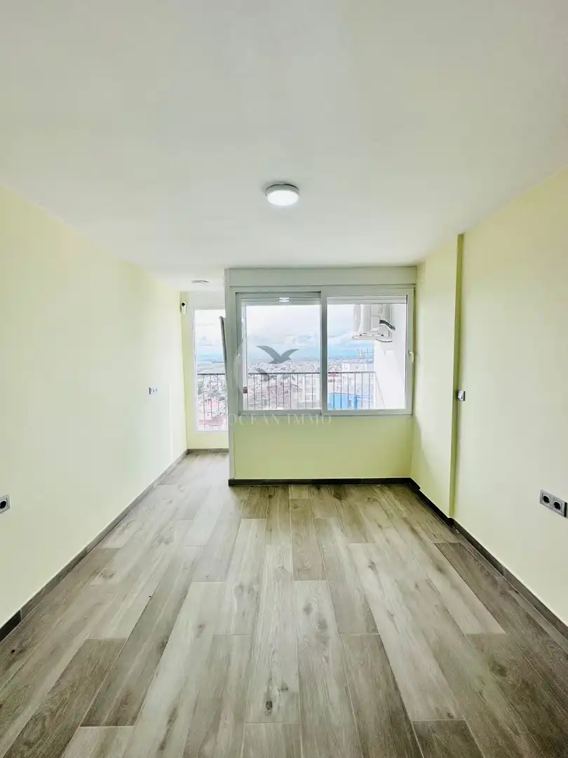 Estudi amb ascensor en venda a MUGA-DELTA, imagen 2