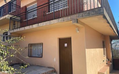 Vista exterior de Casa o xalet en venda en La Bisbal del Penedès