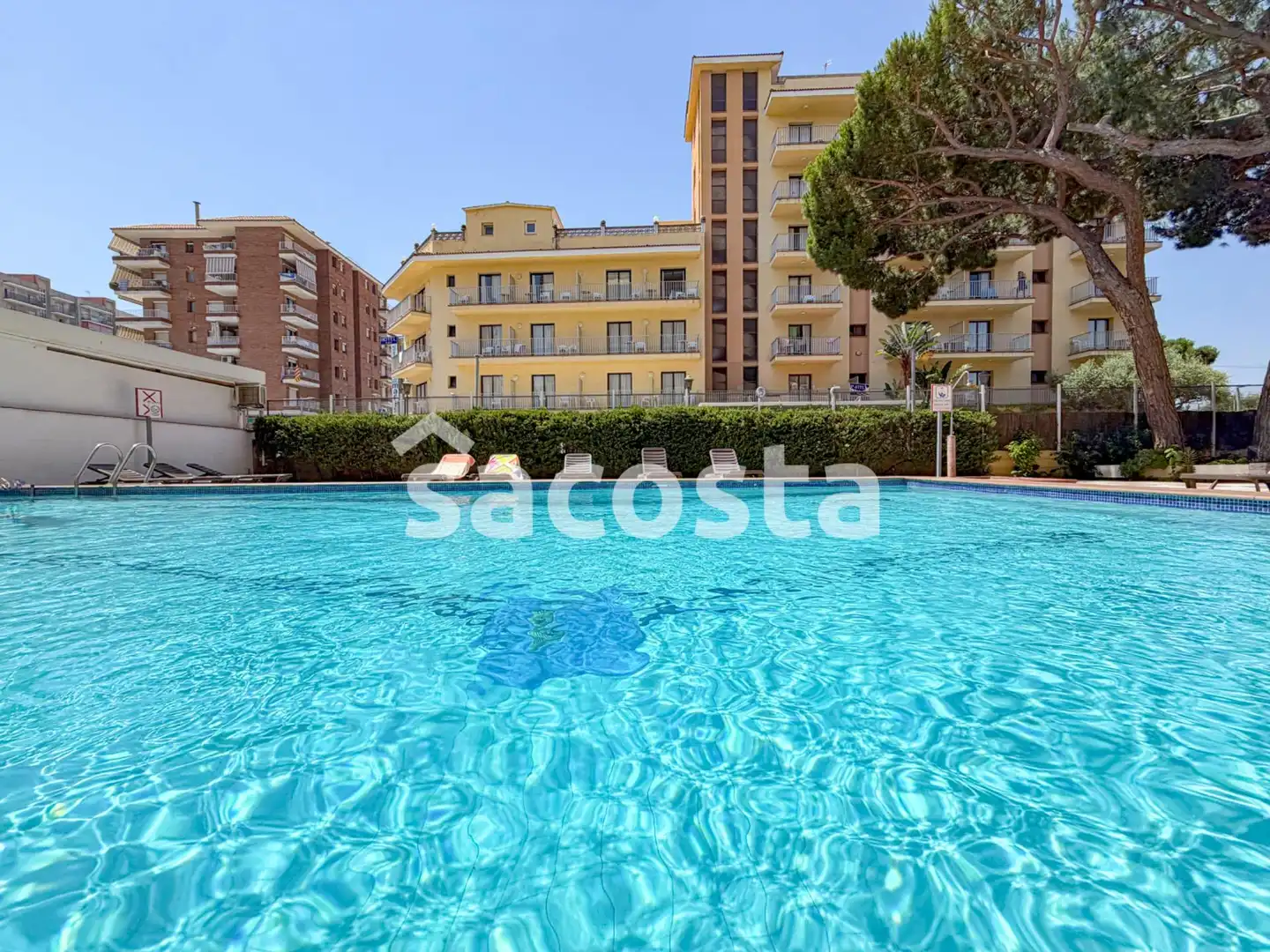 Piscina de Piso en venta en Blanes con Calefacción, Terraza y Balcón