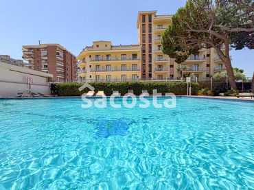 Appartamento con balcone in vendita a Els Pins