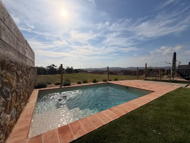 Piscina de Casa o chalet de alquiler en Cruïlles, Monells I Sant Sadurní de L'Heura con Aire acondicionado, Calefacción y Jardín privado