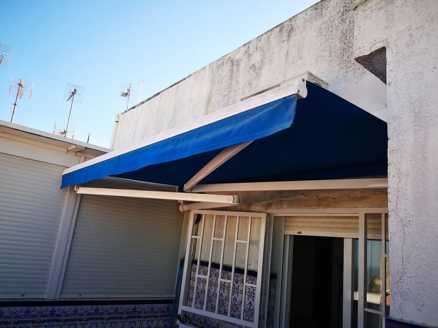 Exterior view of Attic for sale in Cádiz  with Air Conditioner, Heating and Parquet flooring