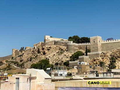 Vista exterior de Pis en venda en  Almería Capital