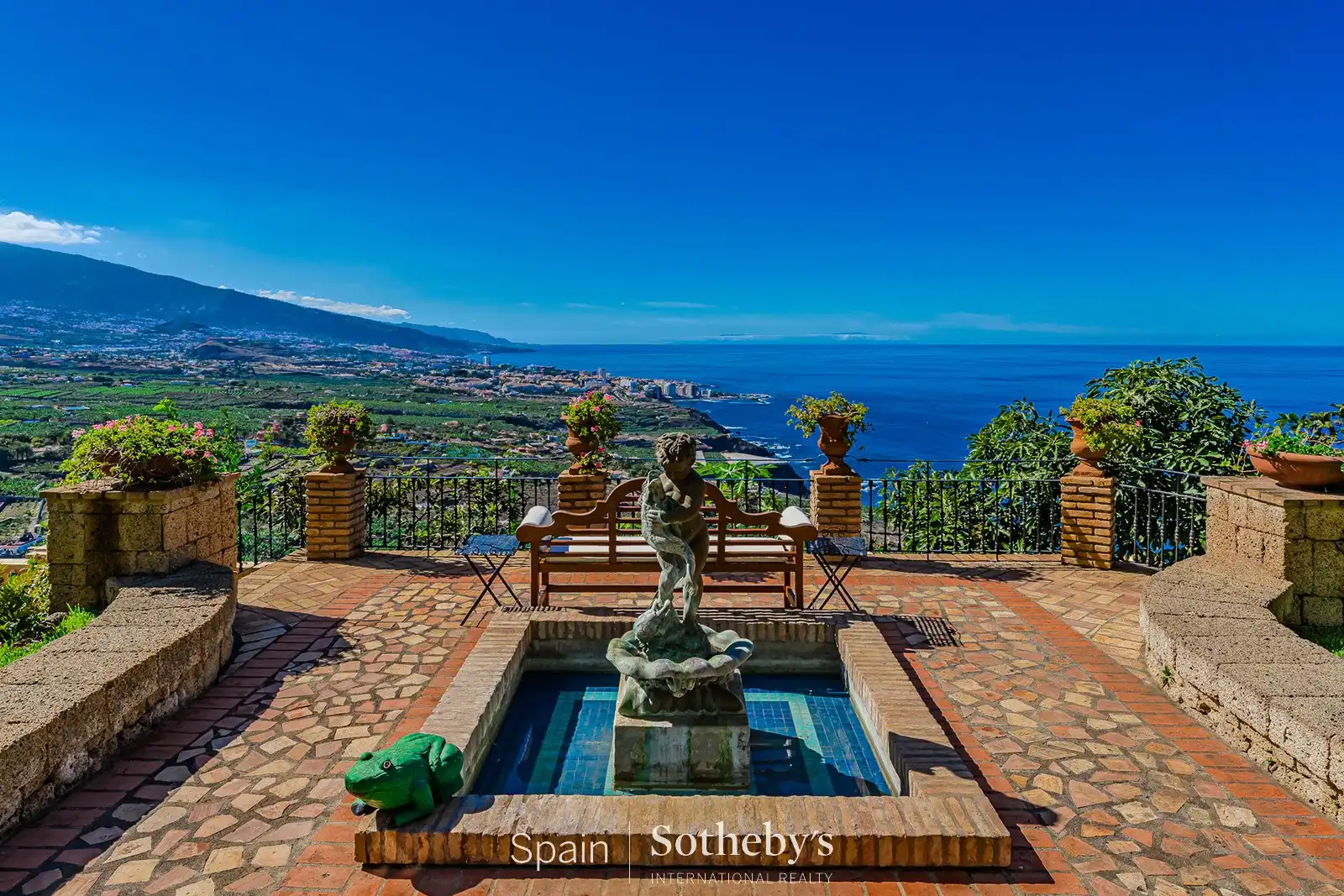 Terrace of Houses for sale in La Orotava  with Air Conditioner, Heating and Private garden