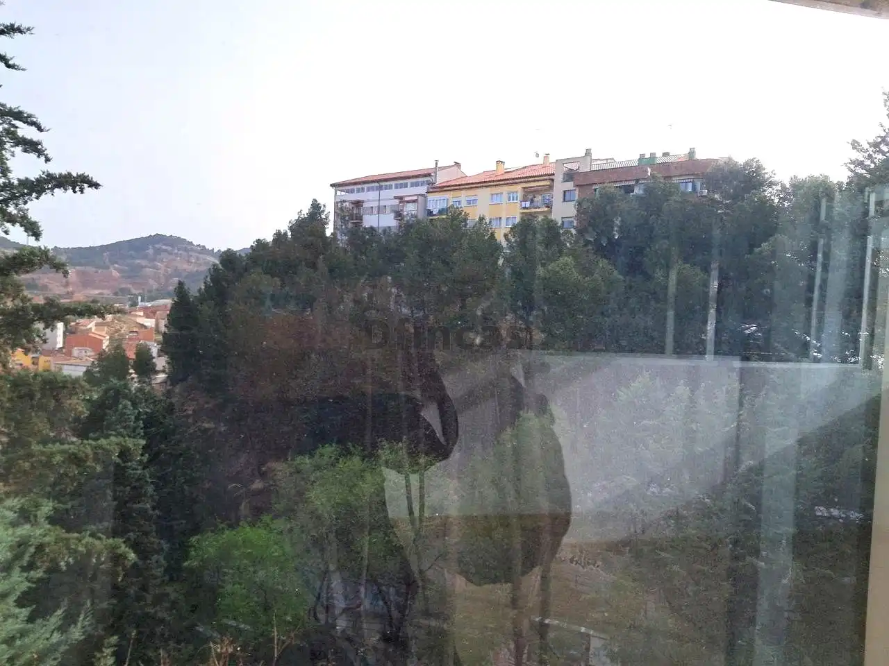 Vista exterior de Oficina en venda en Teruel