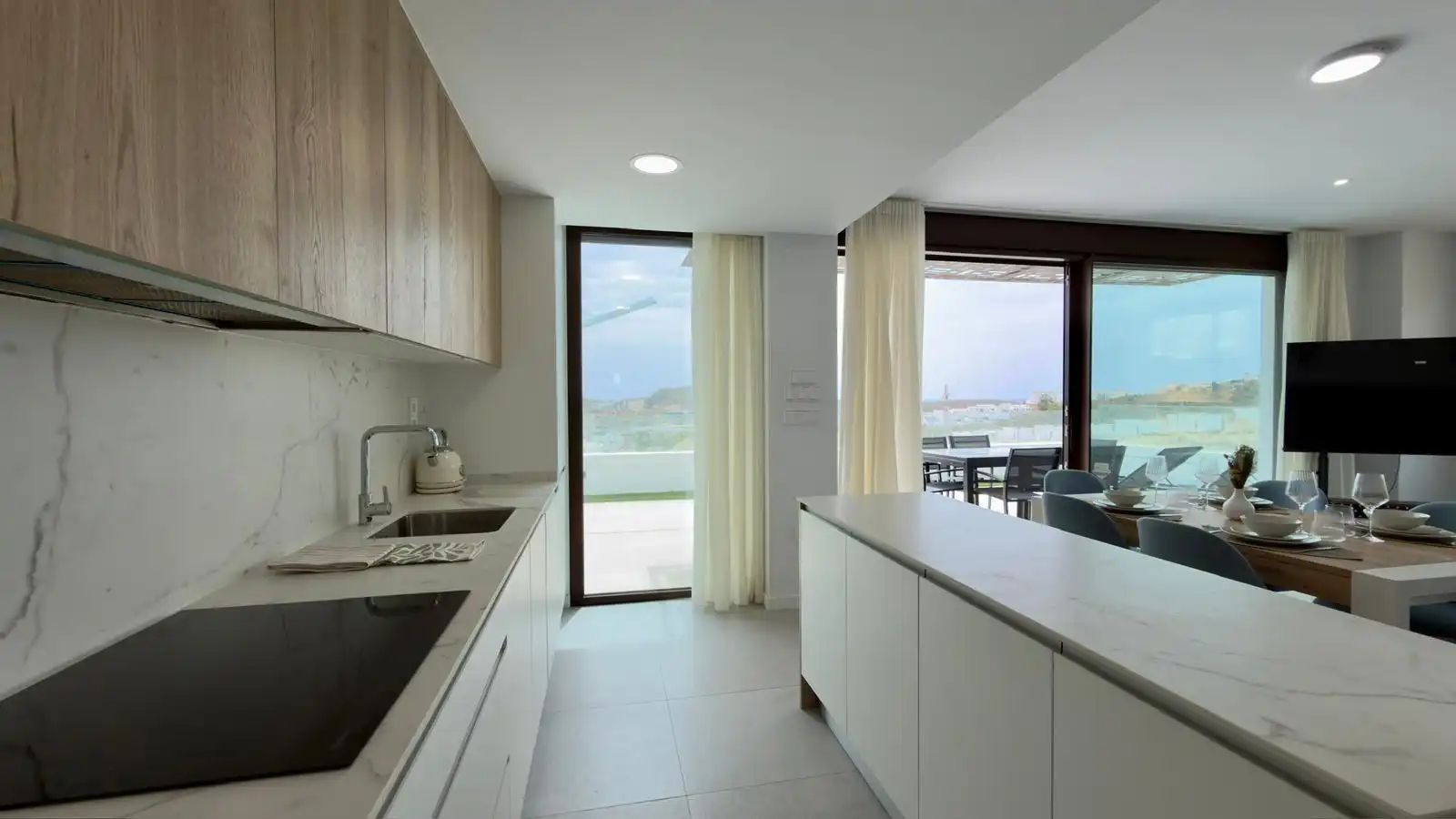 Cuina de Apartament de lloguer en Finestrat amb Aire condicionat, Jardí privat i Terrassa