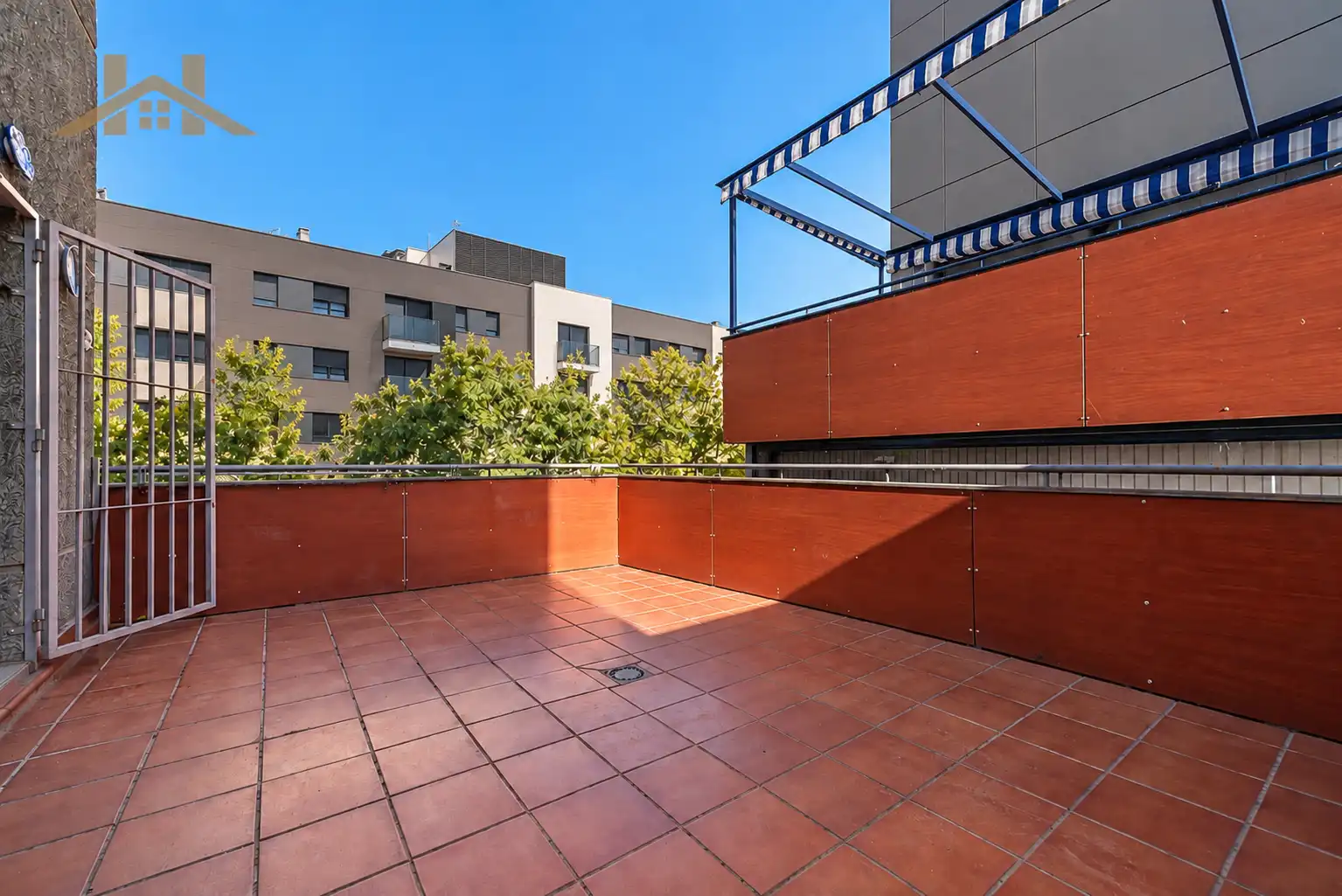 Piso con ascensor en venta en Calle de Alcobendas