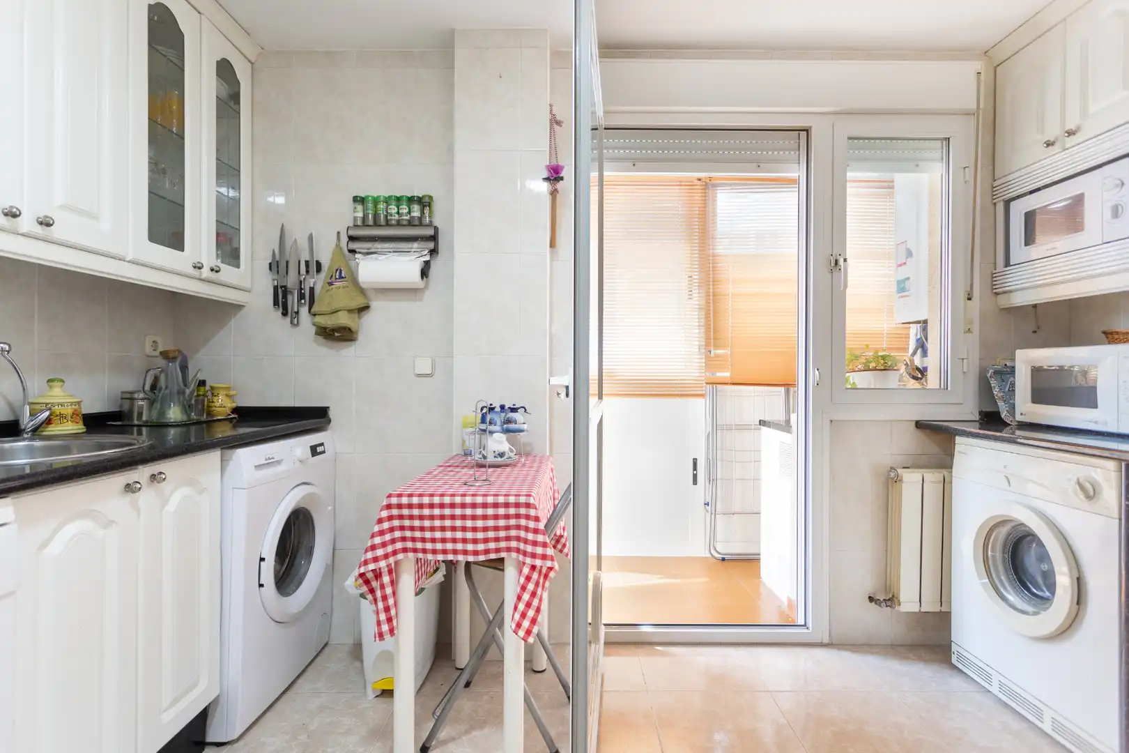 Kitchen of Flat for sale in Brunete  with Air Conditioner, Heating and Private garden