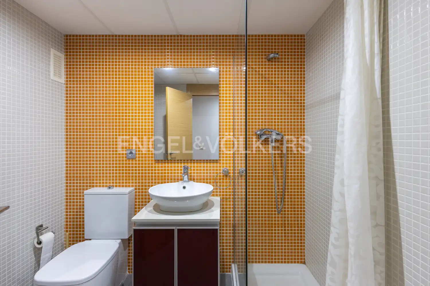 Baño de Piso de alquiler en El Puig de Santa Maria con Aire acondicionado, Calefacción y Terraza