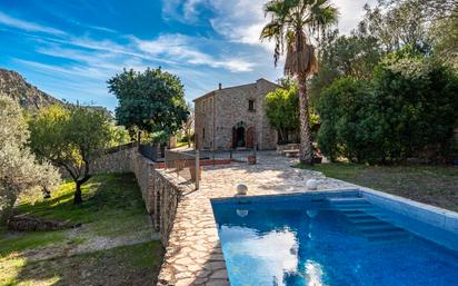 Vista exterior de Finca rústica en venda en Andratx amb Terrassa i Piscina