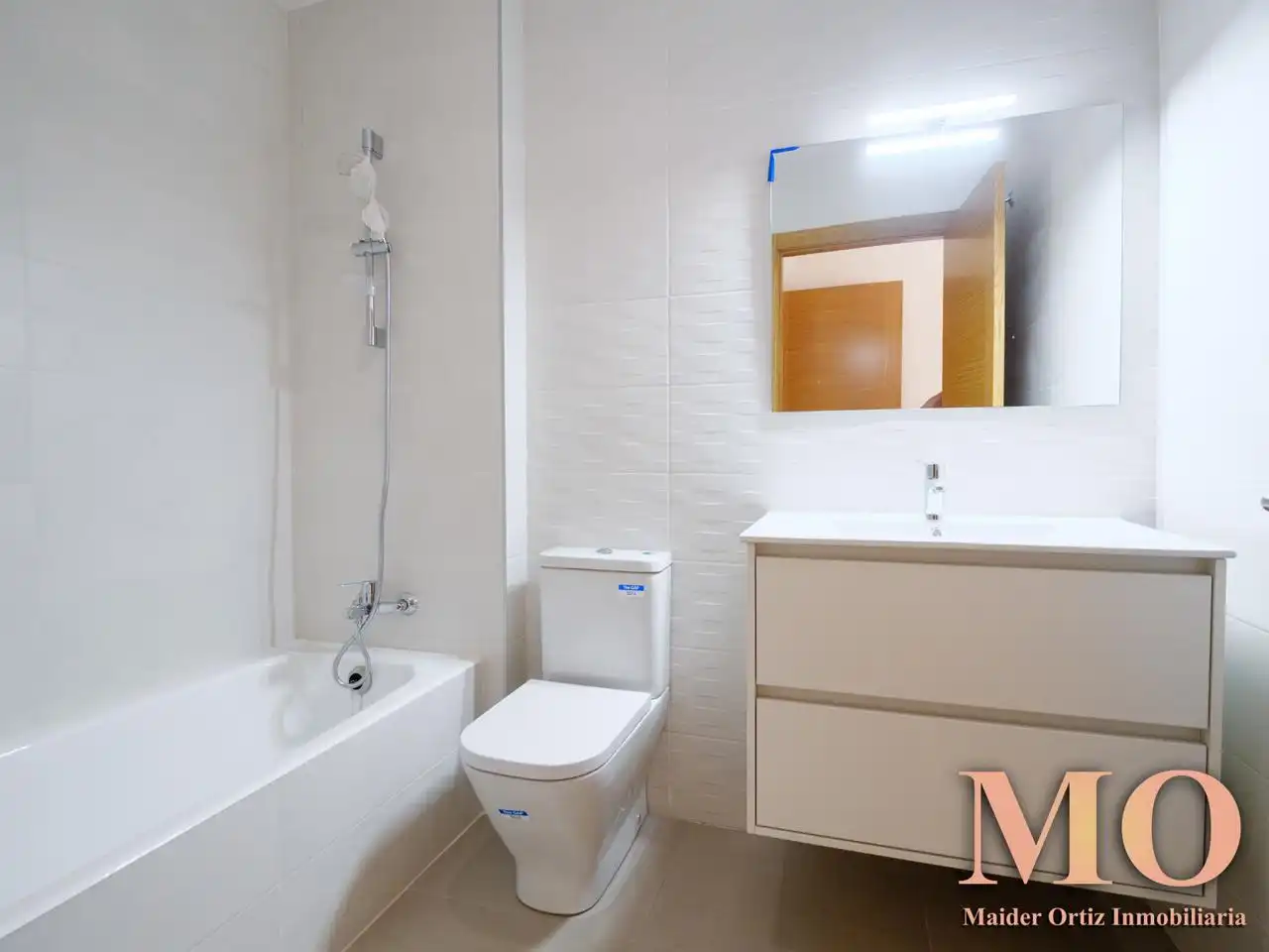 Bathroom of Flat for sale in Bergara  with Heating and Balcony