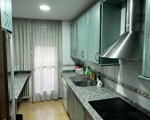 Kitchen of Flat to rent in  Granada Capital  with Air Conditioner, Terrace and Balcony