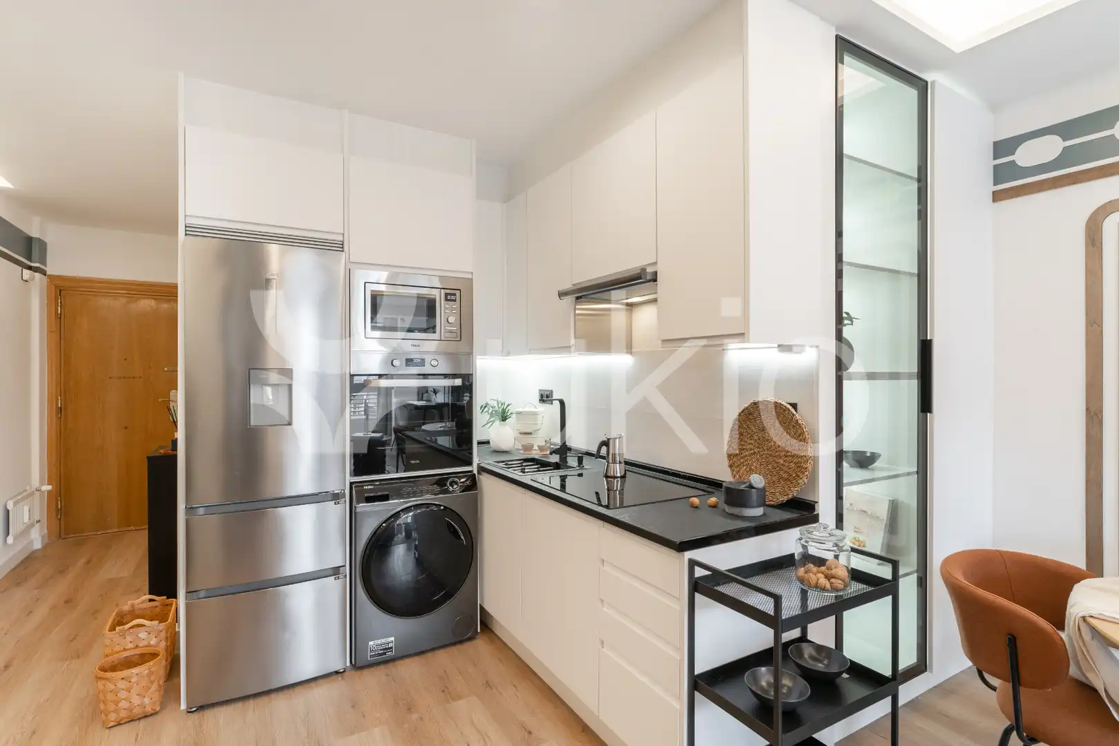 Appartement compact avec ascenseur à louer à Calle de Orense, imagen 2