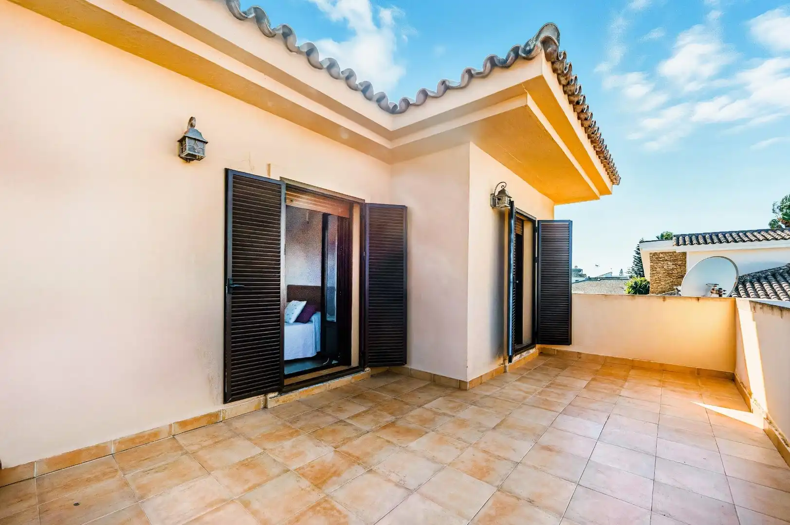 Terrassa de Casa o xalet en venda en Chiclana de la Frontera amb Aire condicionat, Jardí privat i Terrassa