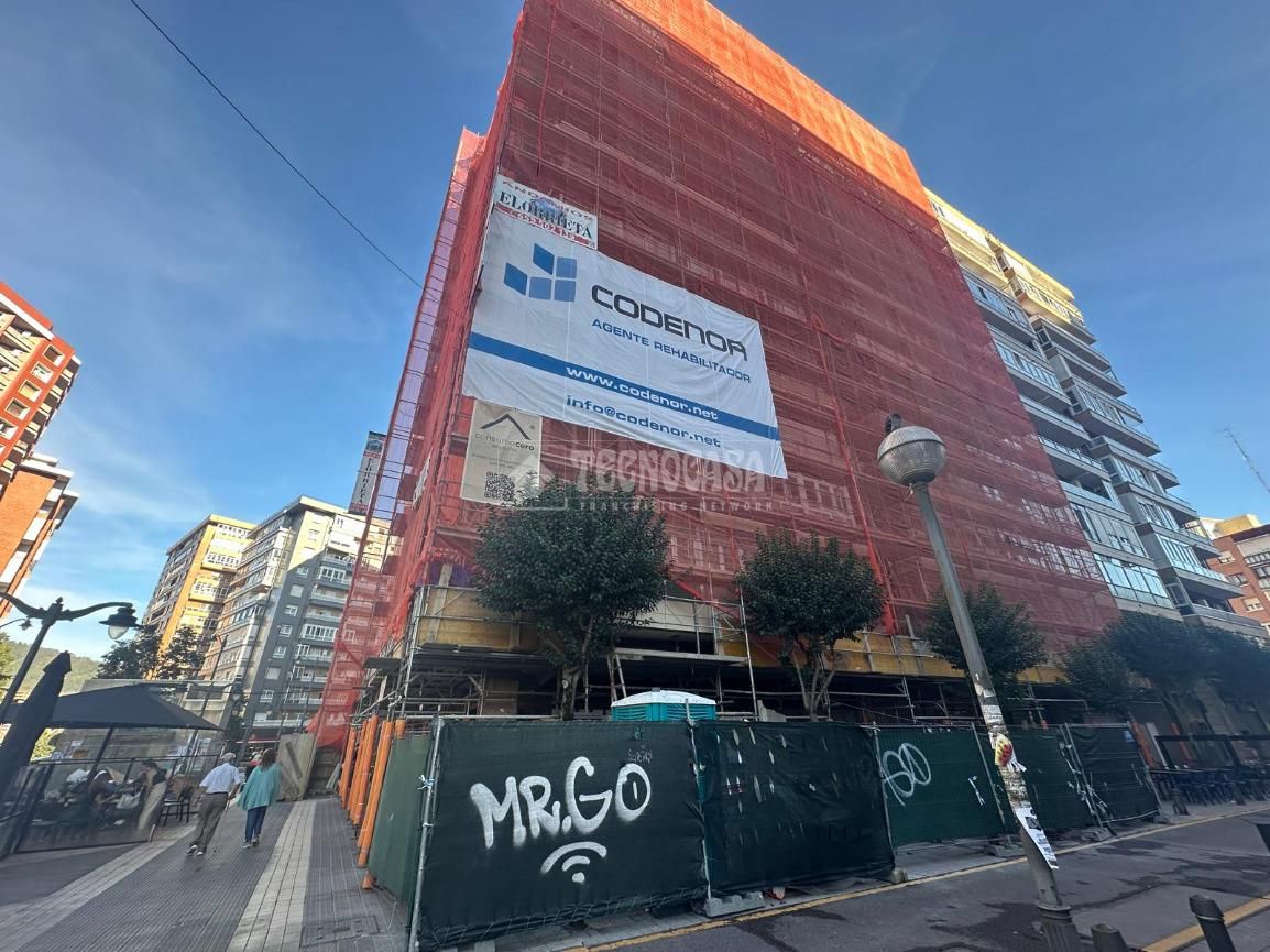 Vista exterior de Pis en venda en Bilbao  amb Aire condicionat, Calefacció i Terrassa