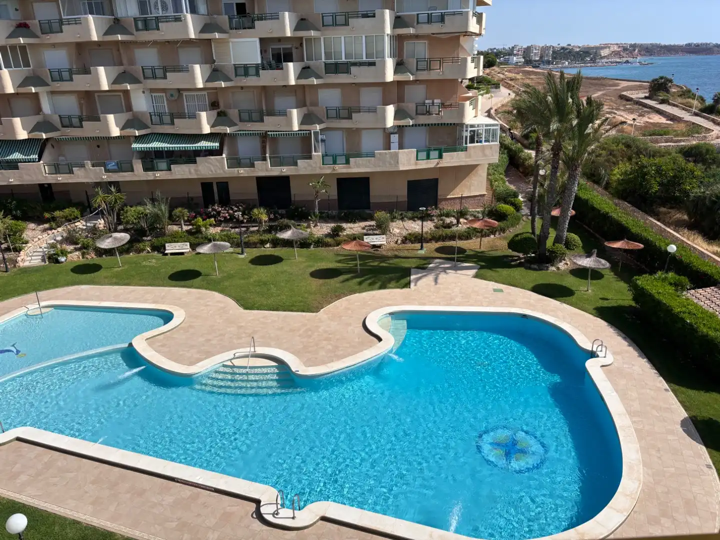 Apartamento con piscina en alquiler en Avenida de Francia 4, imagen 4