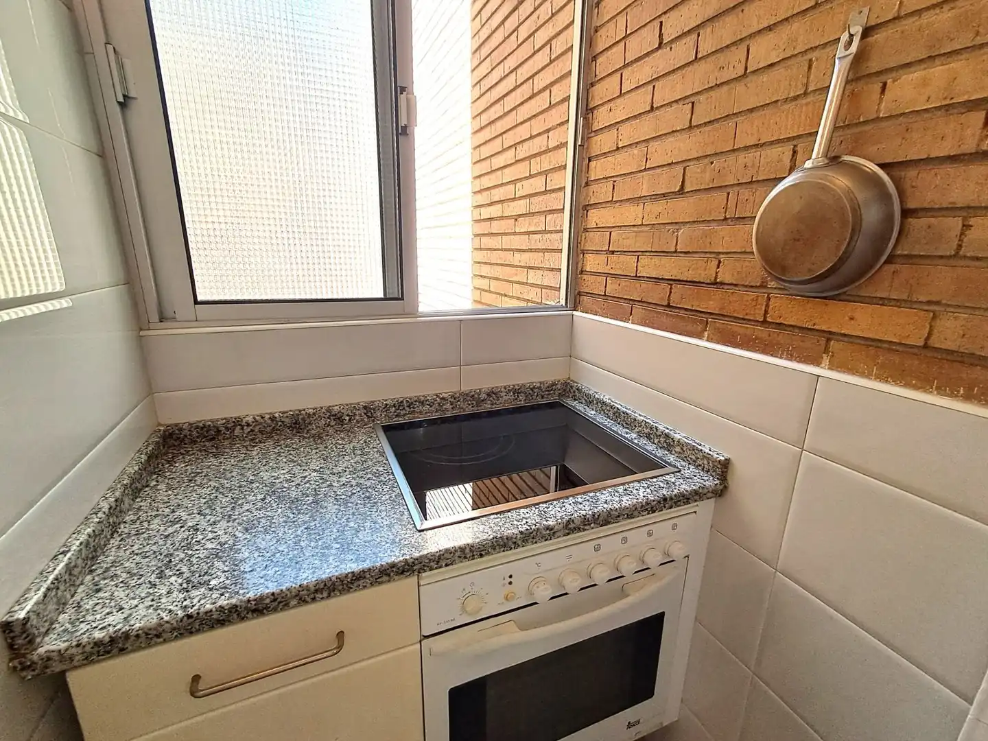 Cuina de Pis en venda en Valladolid amb Calefacció, Parquet i Terrassa