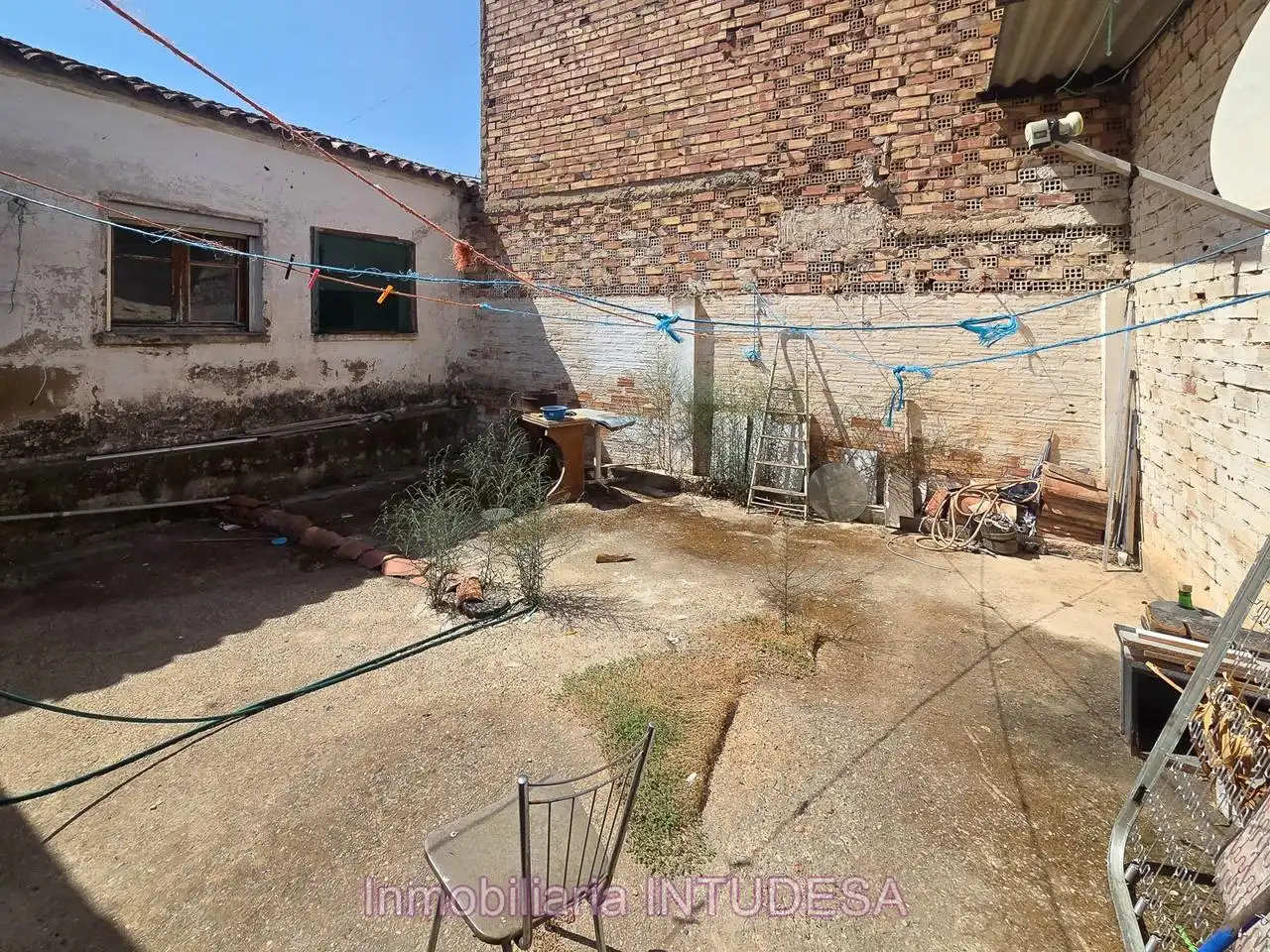 Houses for sale in Calle las Escuelas, Ablitas