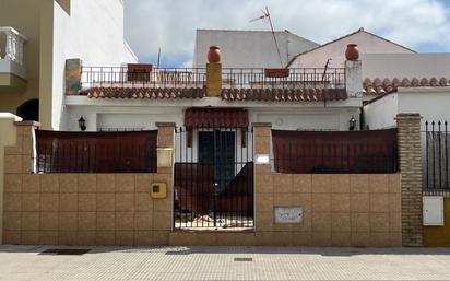 Vista exterior de Casa adosada en venda en Rota