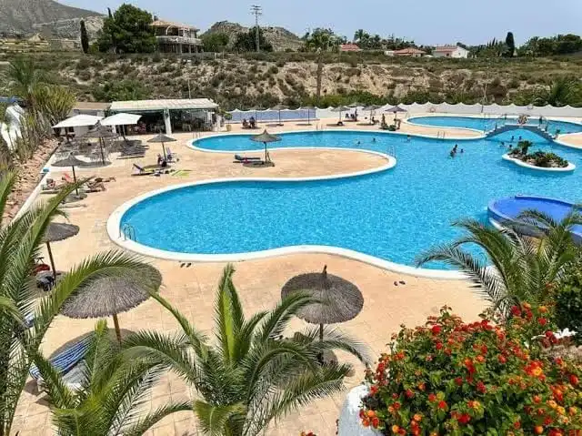 Piscina de Casa o xalet en venda en Pueblo Español - Coveta Fumá
